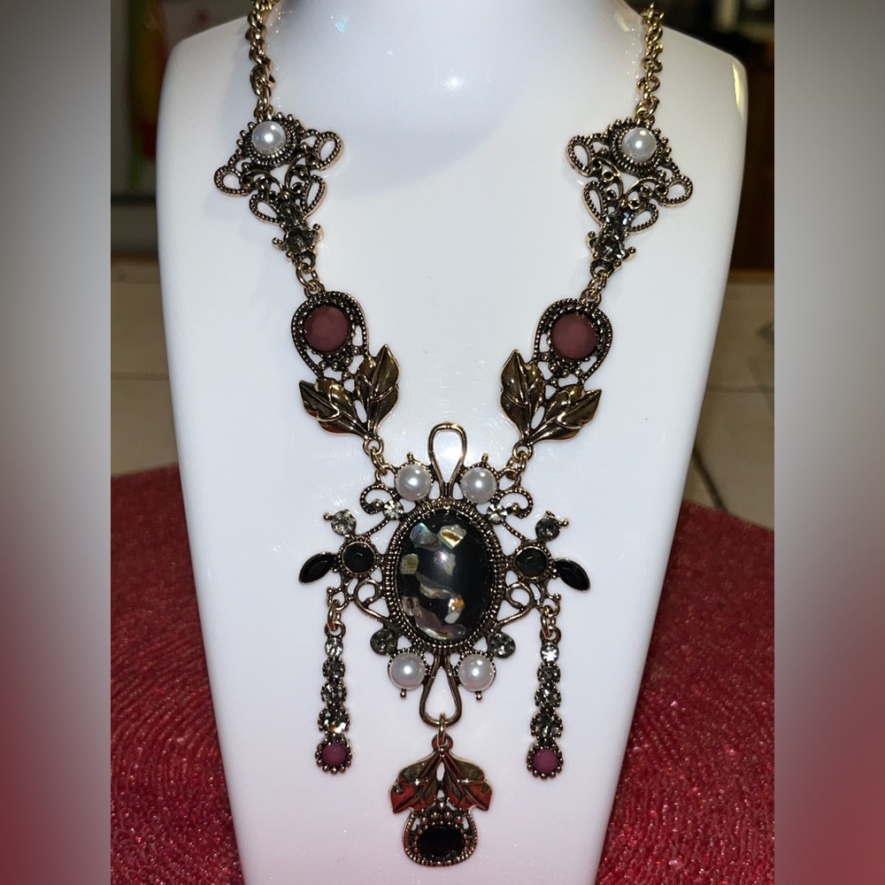 NEW! Vintage Style French Court Bold Statement Beaded Rhinestone Necklace